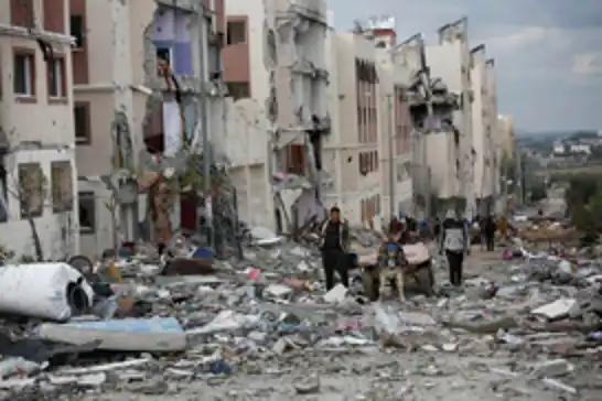 مجزرة جديدة..استشهاد 8 فلسطينيين، بينهم طفلان، جراء هجمات صهيونية